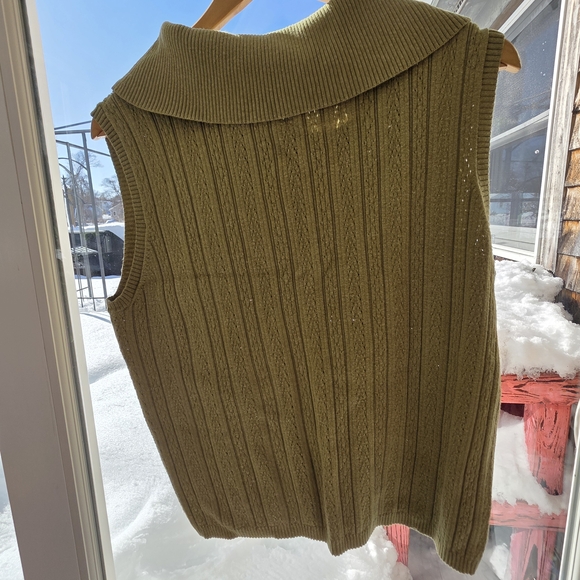 White Stag Olive Green Sleeveless Cowl Neck Sweater - Picture 4 of 4